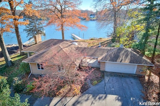 3007 Rennells Rd, Spring Lake, MI 49456