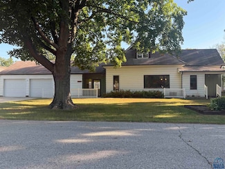 400 S 2nd Ave, Anthon, IA 51004