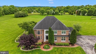122 Equestrian Cir, Shenandoah Junction, WV 25442