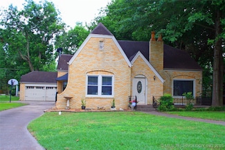 1804 Stanley St SW, Ardmore, OK 73401