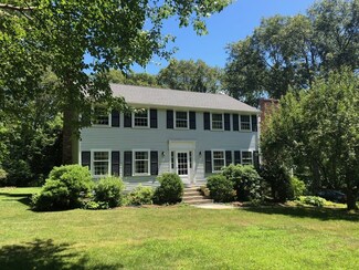 15 Russett Hill Rd, Sherborn, MA 01770