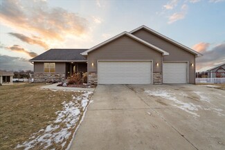 253 Noahs Arc Ct, Evansville, WI 53536