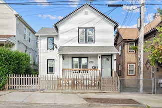 237 Helen St, Bridgeport, CT 06608