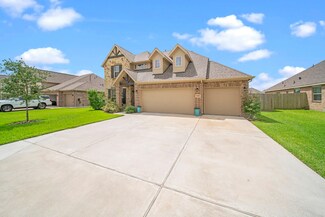 12214 Gatewood Dr, Mont Belvieu, TX 77535