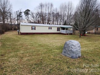 6346 Rollins Park Dr, Connelly Springs, NC 28612