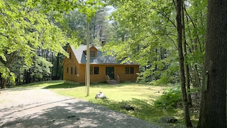 105 Highland Pines Rd, Bridgton, ME 04009