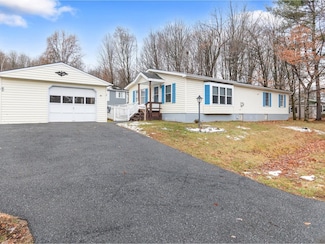 131 Williston Woods Rd, Williston, VT 05495
