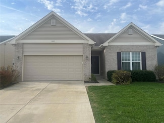 1005 Koenig Dr, Godfrey, IL 62035