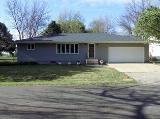 101 W 5th, Harcourt, IA 50544