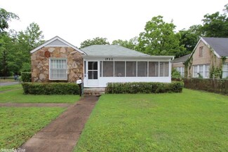 1722 Simms St, Conway, AR 72034