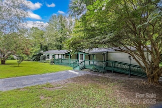 109 Daring Dr, Cherryville, NC 28021