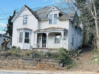 611 8th St, Lynchburg, VA 24504