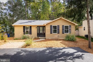 7 Adams Ct, Marlton, NJ 08053