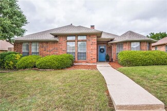 2115 Whitehurst Ln, Carrollton, TX 75007