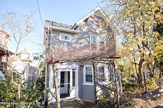 311 Tompkins Ave, Staten Island, NY 10304