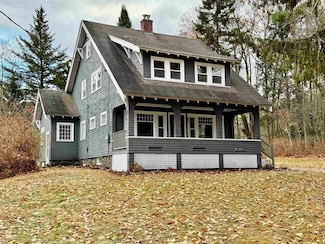 28 Leach Ave, Franklin, NH 03235