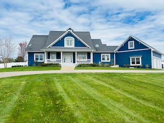 W3148 Springfield Rd, Lake Geneva, WI 53147