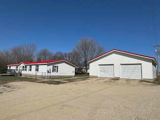 106 Madison St, Floyd, IA 50461