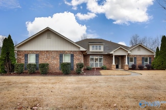 622 Summer Cove Cir NW, Madison, AL 35757