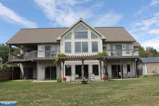 1202 18th St N, Virginia, MN 55792