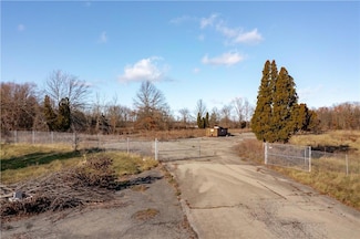 403 Main St, New Paltz, NY 12561