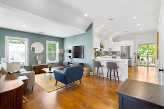 34 Alpha Rd Unit 3, Dorchester Center, MA 02124