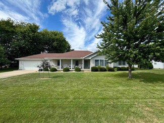 4017 Farmington Rd, Gas City, IN 46933