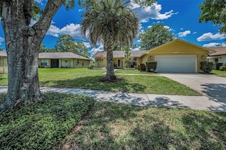 1334 Glengarry Dr, Palm Harbor, FL 34684