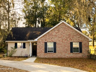 5 Humbolt Cir, Beaufort, SC 29907