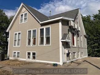 310 N Saunders Ave, Hastings, NE 68901