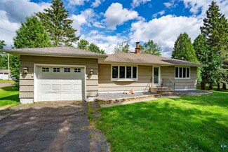 1502 14th St, Cloquet, MN 55720