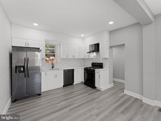 9 N Front St, Darby, PA 19023