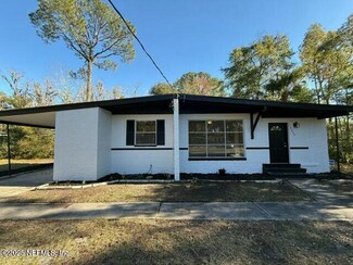 10315 Pinehurst Dr, Jacksonville, FL 32218