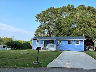 89 Fairlane Dr, Jefferson, GA 30549