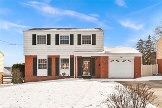 209 Elbrook Dr, Natrona Heights, PA 15065