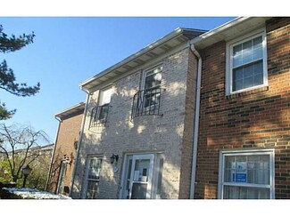 2373 Hardesty Ct Unit 302, Columbus, OH 43204