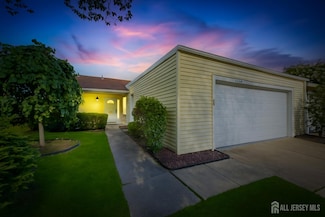 139 Cistus Plaza, Monroe Township, NJ 08831