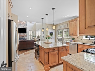 25530 Chilmark Dr, Chantilly, VA 20152