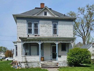 319 W Lincoln St, Pontiac, IL 61764