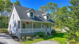 112 Thompson Lake Shores Rd, Casco, ME 04015
