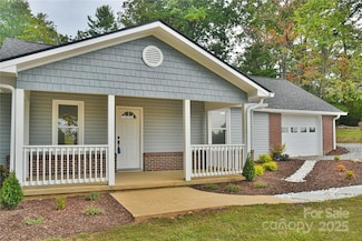 134 Goldview Rd, Asheville, NC 28804