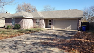 6824 Lyndale Dr, Watauga, TX 76148