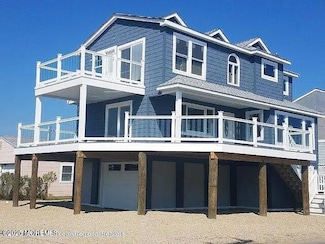 71 Sheridan St, Waretown, NJ 08758