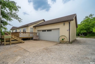 21501 N Berchtold Rd, Chillicothe, IL 61523