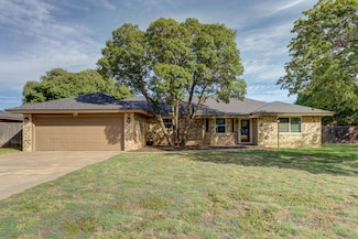 822 7th St, Wolfforth, TX 79382