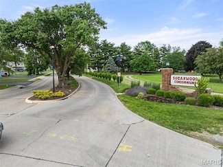 621 Sugar Trail Ct Unit 4, Saint Peters, MO 63376