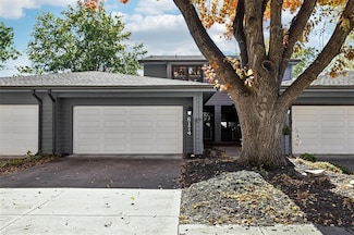 6174 Terrace Dr Unit 13, Johnston, IA 50131