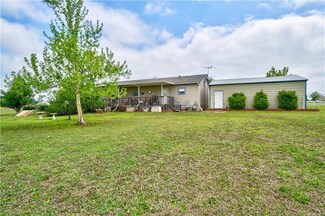 2384 Alice Ln, Blanchard, OK 73010
