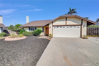 910 Rodeo Queen Dr, Fallbrook, CA 92028