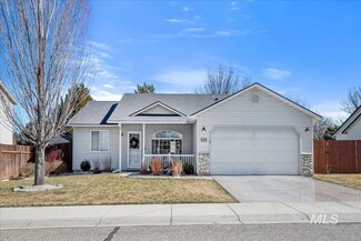 520 N Meldgold Ave, Kuna, ID 83634